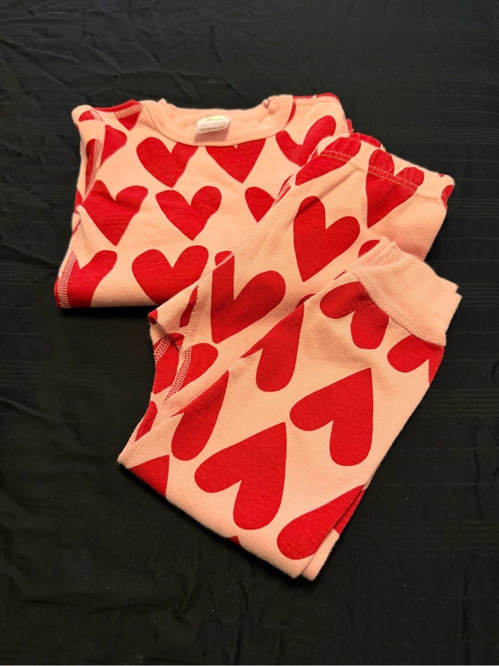 Hanna Andersson Pink Pajama Set with Red Heart Print